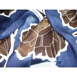 Viskose-Twill Blumen auf Blau